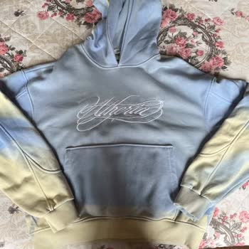 İlk Yıkamada Sararıp Kullanılamaz Hale Gelen Hoodie İçin Üretim Hatası Ve İade Talebi
