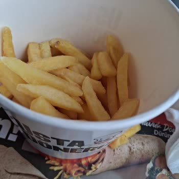 Usta Dönerci Patates Kovanında Bayat Ve Zehirli Ürün Satışı