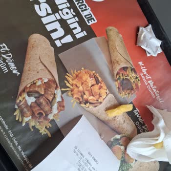 Usta Dönerci Patates Kovanında Bayat Ve Zehirli Ürün Satışı