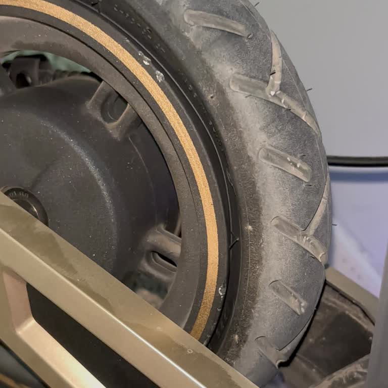 Vatan’dan Aldığım Scooter İlk Gün Patladı, Servis Yardımı Reddedildi