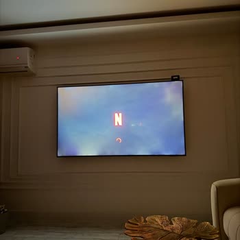 Işık Sızması Nedeniyle İzlenemez TV, Servis Gecikmesi Ve Değişim Talebi