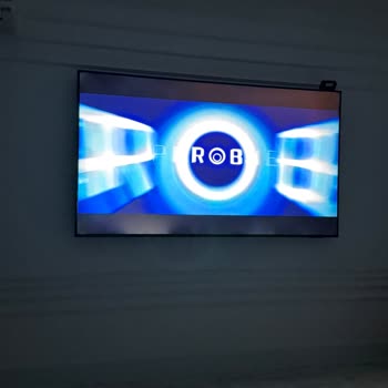 Işık Sızması Nedeniyle İzlenemez TV, Servis Gecikmesi Ve Değişim Talebi