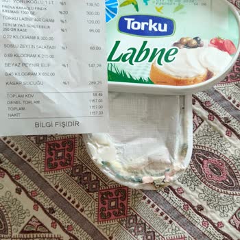 Torku Labnesinde Son Kullanma Tarihi Geçmemişken Küf Ve Sağlık Riski