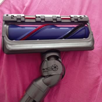 Dyson V15 Süpürge Başlığında Parça Dökülmesi Ve Çıkarma Sorunu