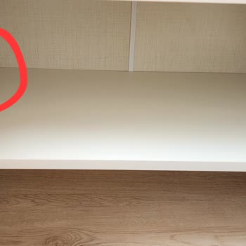 Kurulum Ekibi Çatlak Rafı Gizledi Ve Değişim Sözünü Tutmadı