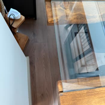 Kırık Ve Paslı Yemek Masası Değişimi İçin 10 Ay Bekleme