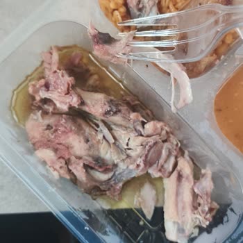 Aşhan Yemeklerinde Çiğ Et Ve Mide Ağrısı Sorunu