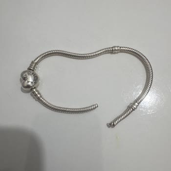Pandora Beylikdüzü Mağazasında Çöp Muamelesi Ve Onarım Reddi