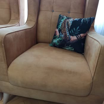 İstikbal Tekli Koltukta Desen Hatası Ve Tamirde Oluşan Ağır Hasar