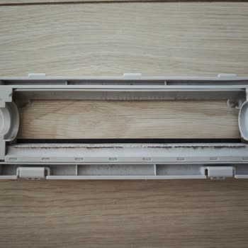 Robot Süpürge Ana Fırça Kapak Parçası Kırıldı Garanti Talebi
