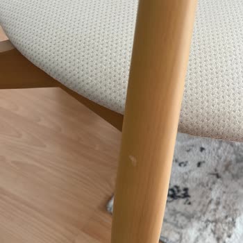 Geciken Teslimatlar Ve Kırık Sandalyeler
