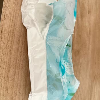 Molped Pedlerde Koruyucu Kağıt Eksikliği Ve Ambalaj Yapışkanlığı