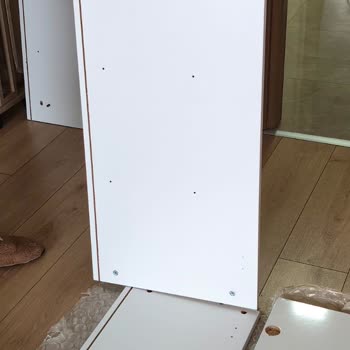 Molina 3 Çekmece 165 Derece Beyaz Ürün Parçalandı Ve Yanlış Kırık Gönderildi, İade Talep Ediyorum