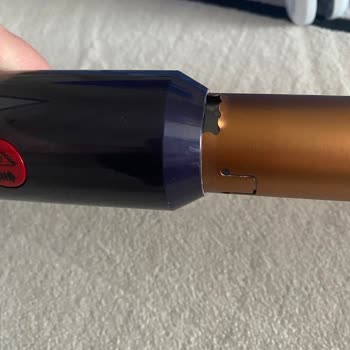 Dyson V15 Detect Boru Parçası Oynaması Başlık Hareketini Bozdu
