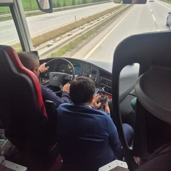 Şoför Ve Muavin Dikkatsizliği Bozuk Emniyet Kemerleri Yolcuları Tehlikeye Atıyor