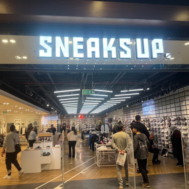 Kısa Sürede Deforme Olan Adidas Eşofman Altı Ve Fiş Olmadan Reddedilen Değişim Talebi