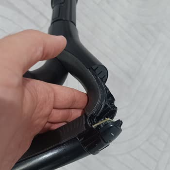 Sap Kısmı Kırıldı, Tekerlekler Düşüyor Ve Garanti Kapsamında Değişim Talebi