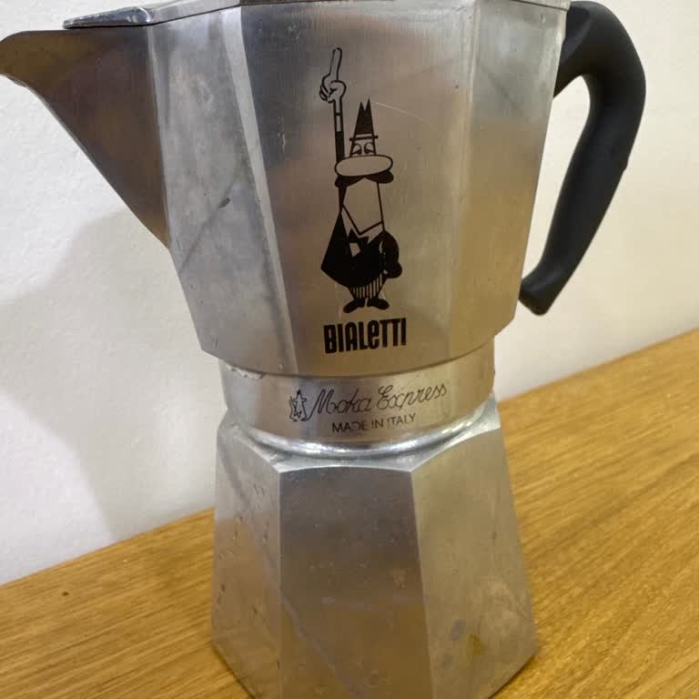Bialetti Moka Pot'ta Kısa Sürede Korozyon Ve Tadı Değişti Yetkili Destek Yok Değişim Talebi