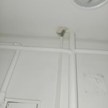 Fiber Altyapı Çalışması Sonrası Elektrik Kesintisi Ve Duvar Zararları Telafi Edilmedi