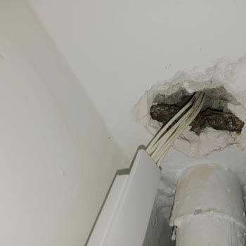 Fiber Altyapı Çalışması Sonrası Elektrik Kesintisi Ve Duvar Zararları Telafi Edilmedi