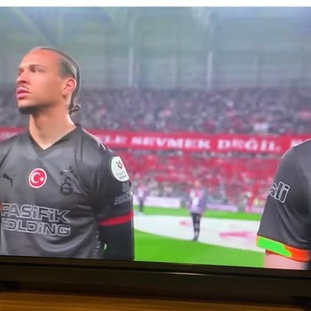 Maç Seremonisinde Çocuklarımızın Görüntüsü Yayınlanmadı