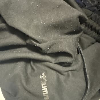 Hummel Eşofman Takımı Tek Kullanımda Pamuklanması Ve Kullanıcı Hatası İddiası