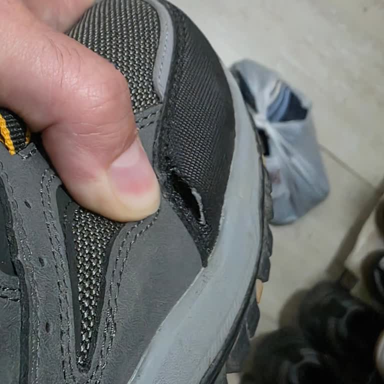 Skechers Botum Dikiş Yırtıldı Ayakkabı Dünyası İadeyi Reddetti