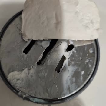 Duru Sabunlar Eriyip Yapışıyor