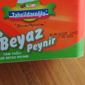 Migros'tan Alınan Peynir, Son Kullanma Tarihine Rağmen Küflenmiş