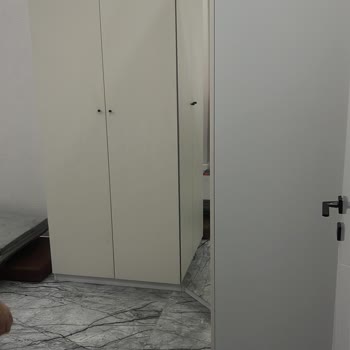 Vivense'de Beyaz Kapak Talebi Krem Renkle Çelişti, Çözüm Bekleniyor