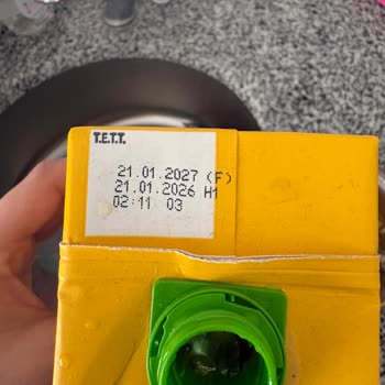 Şok Markette Mis Meyve Suyu İçinde Küf Ve Sağlık Riski