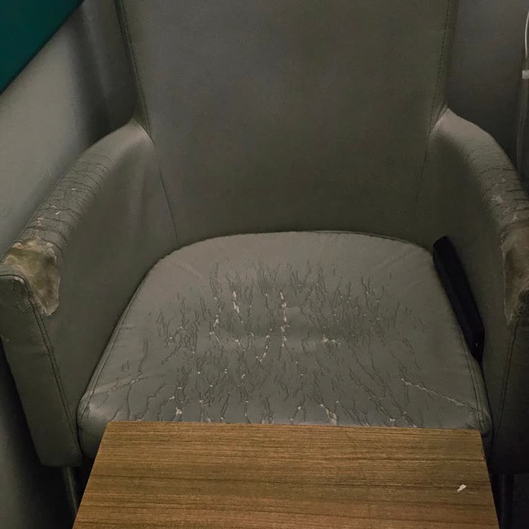 Kardiyoloji Yoğun Bakım Servisinde Refakatçiye Yatak Ve Saygı Sağlanmıyor