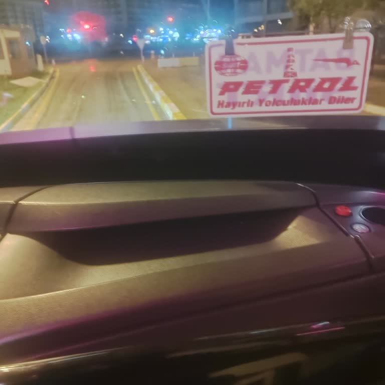 Jet Turizm Otobüsünde Lavaboya Giderken Yolcunun Unutulması Ve Umursamaz Tavır