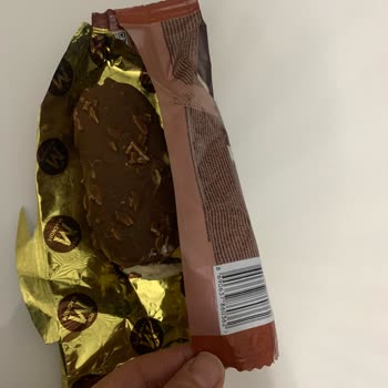 Getir'de Magnum Dondurmada Kırık Saplar Ve Yetersiz Müşteri Desteği