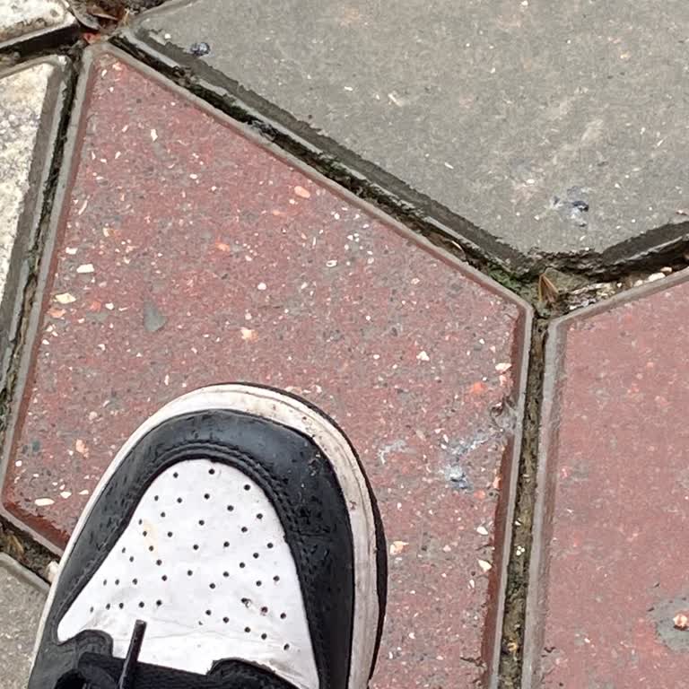 5 Bin TL'lik Nike Dunk Low Ayakkabısı Üç Ayda Deforme Oldu