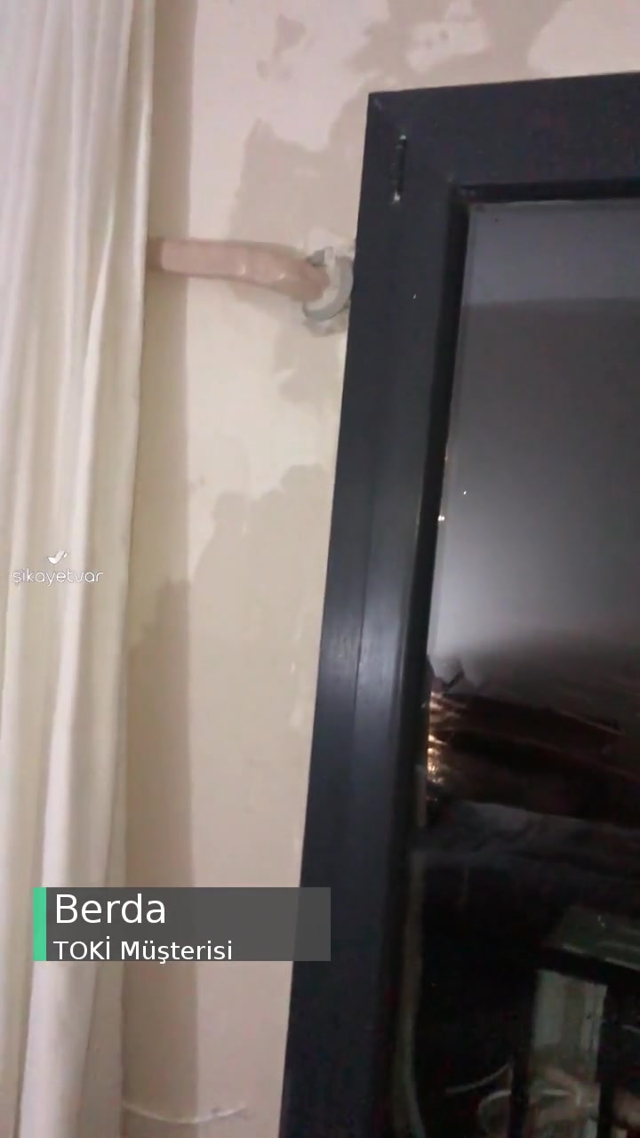 Adana Göztepe TOKİ'deki Evimizin Yatak Odasının Hali! videonun kapak resmi