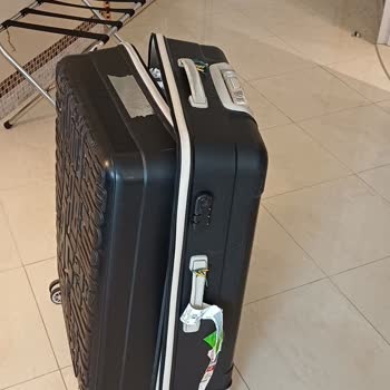 VIP Kapıdan Çıkışta Teslim Edilen Valizlerde Hasar Ve Red Cevabı