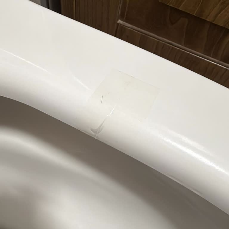 Vitra Klozet Kapağı 25 Ayda Çatladı Ve Garanti Süresi Geçti