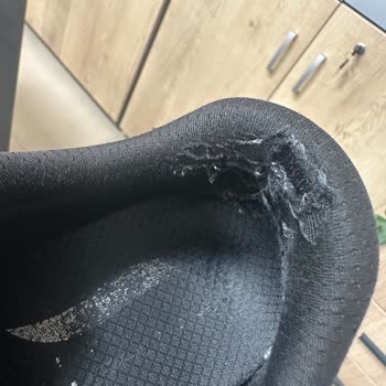 Deepo AVM'de Skechers Ayakkabısının Kısa Sürede Yırtılması Ve Ayıplı Ürün Şikayeti