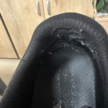 Deepo AVM'de Skechers Ayakkabısının Kısa Sürede Yırtılması Ve Ayıplı Ürün Şikayeti