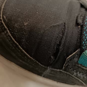 Decathlon Çocuk Botu Kısa Sürede Yırtıldı, Kargo İle Garanti İncelemesi Reddedildi