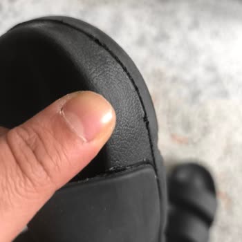 Twigy Erkek Terliği Bir Hafta İçinde Yırtıldı, Kalite Şikayeti