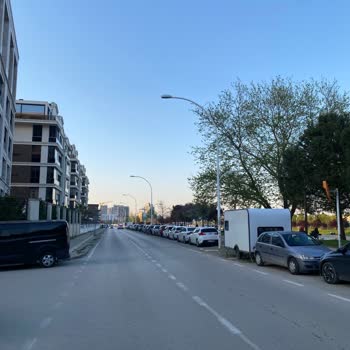 Haritada Alan İçinde Görünmesine Rağmen Araç Dışta Kilitlendi Ve Kartımdan Ücret Çekildi