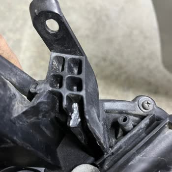 Toyota Corolla Far Değişimi Reddi Ve Zurich Sigorta İletişimsizliği