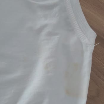 DeFacto'dan Aldığım Tişörtte Boya Akması Ve İade Talebi