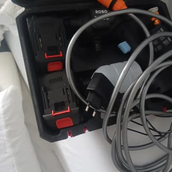 Robo Power 1 Araç Yıkama Makinesinde Batarya Sorunları Ve Firma Yanıt Vermiyor