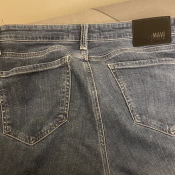 Mavi Jean Pantolonum Altı Ayda Yırtıldı, Değişim İstiyorum
