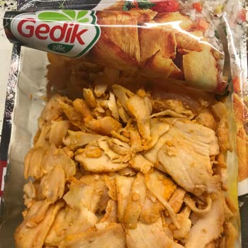 Hazır Satılan Dönerde Çiğ Et Parçaları Bulunması