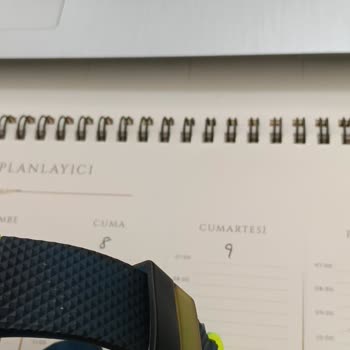 Kronos Saat’ten Satın Aldığım Swatch Kadın Saatinin Kordonu Karardı