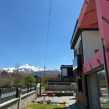 Türk Telekomun Ev İçinden Kablonun Geçirilmesi Yasadışı Ve Estetik Olmayan Bir Uygulama